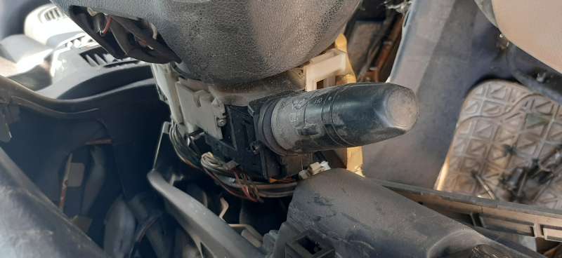 FORD RANGER 3.2 TDCİ ÇIKMA YEDEK SİNYAL KOLU_7CB